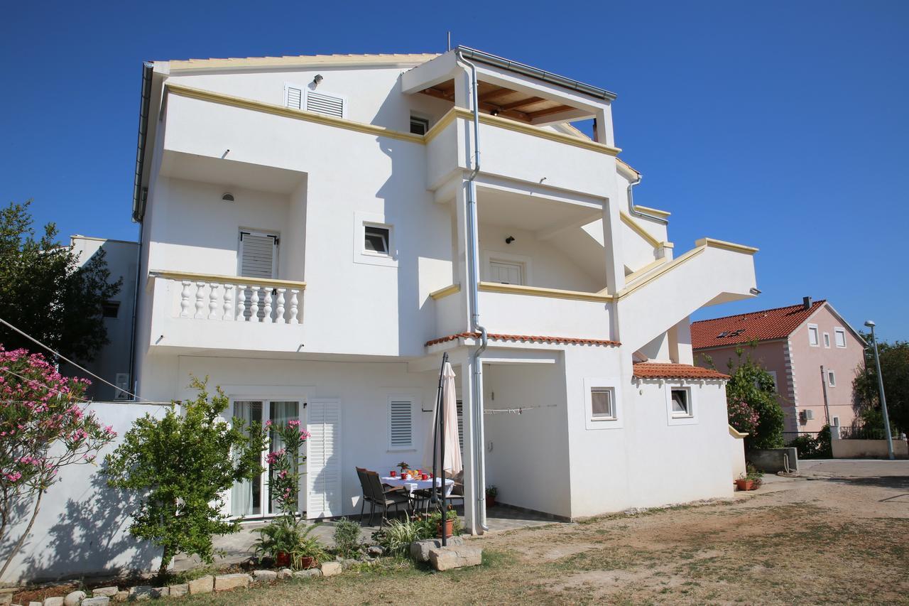 Apartment Lambasa Vodice Bagian luar foto